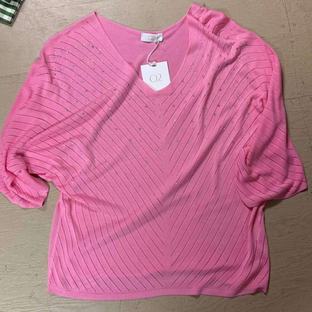 NEW Q2 women's diamonds fine knit sweater in one color